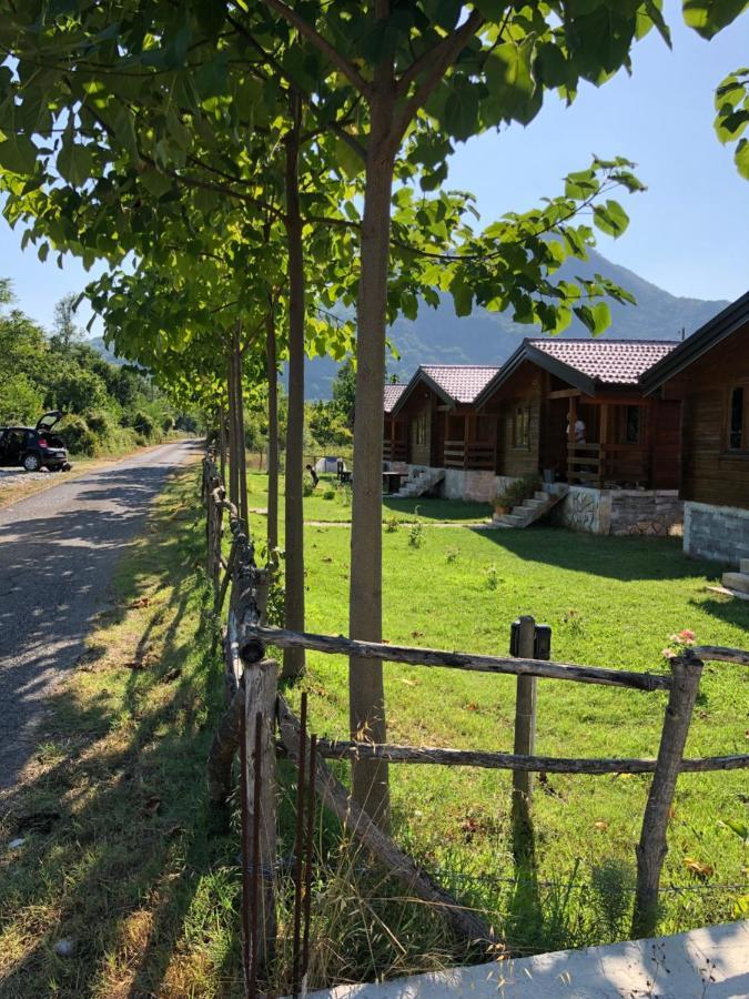 Orahovo Cottages Virpazar Ngoại thất bức ảnh