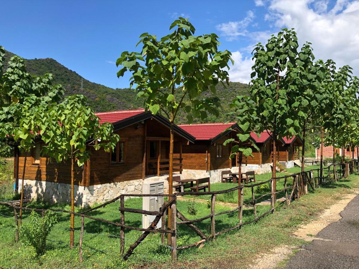 Orahovo Cottages Virpazar Ngoại thất bức ảnh