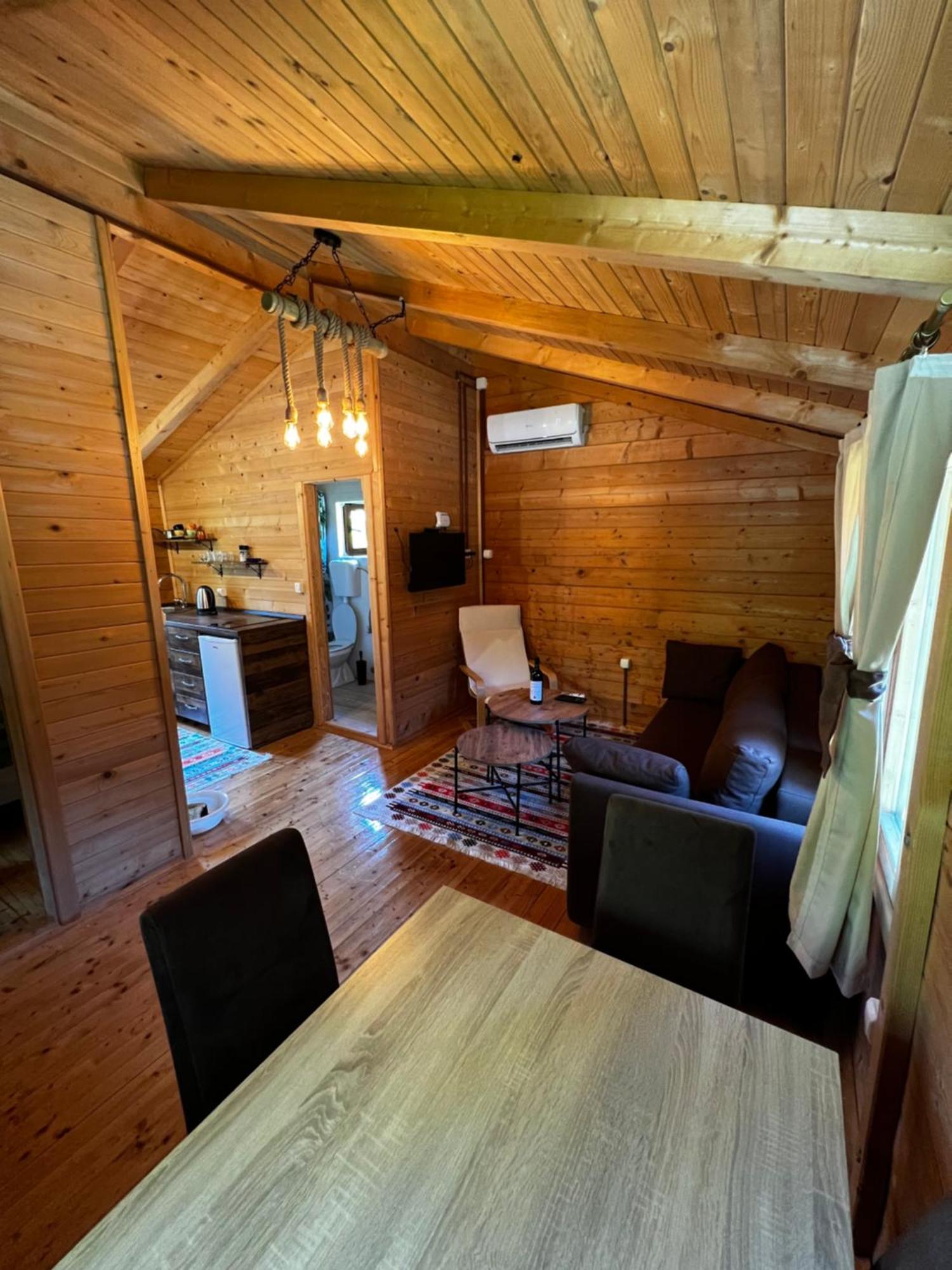 Orahovo Cottages Virpazar Ngoại thất bức ảnh