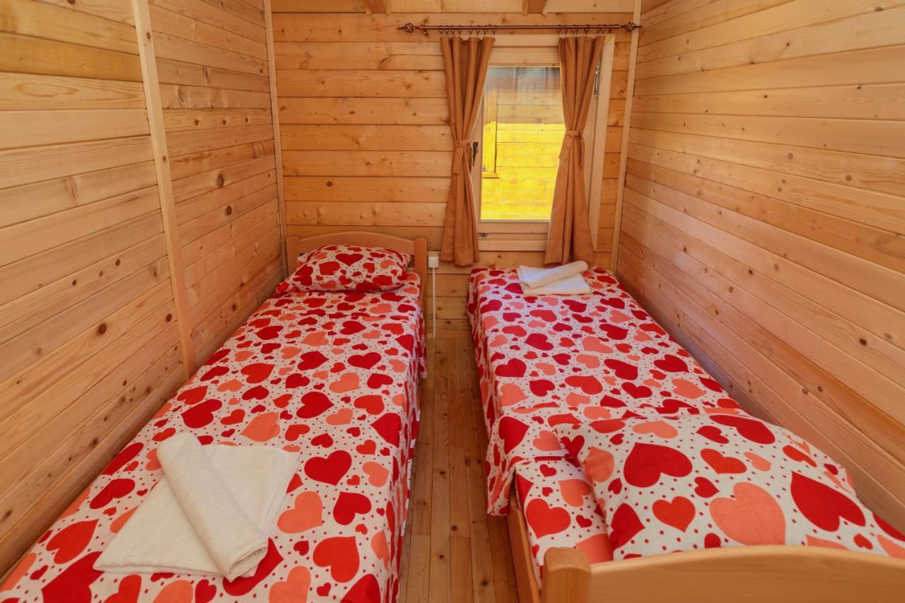 Orahovo Cottages Virpazar Ngoại thất bức ảnh